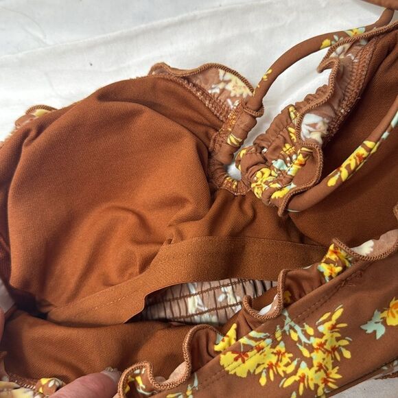 Xhilaration Floral Brown/yellow Bikini Set. Size Medium. - Picture 6 of 9